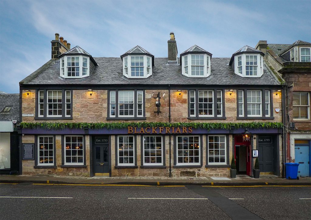 Blackfriars, Inverness signage and lighting